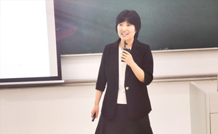 我院日語系于秋芳老師喜獲?！敖?..